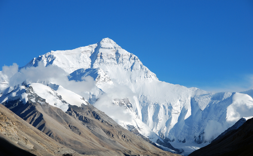 (Everest.jpg)