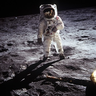 (Aldrin_Apollo_11.jpg)